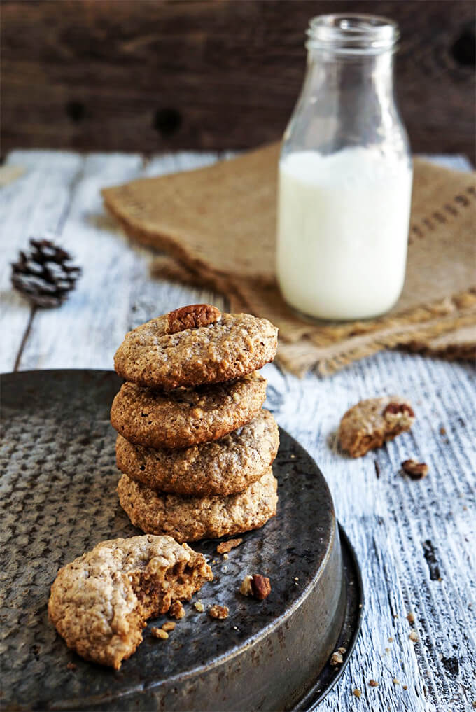 The ultimate walnut cookies - crispy on the outside, and chewy on the inside, with a strong nutty, cinnamon taste - only 3 ingredients but a ton of flavor, these are easy to make and sure to please everyone! | www.viktoriastable.com