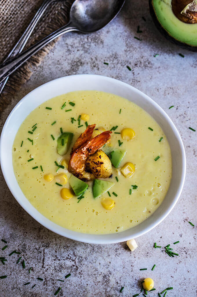 Chilled corn soup with garlic shrimp and avocado | www.viktoriastable.com