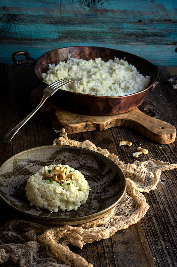 Cauliflower risotto - 3 ingredients and 5 minutes to make, this creamy risotto tastes better than the real deal, and is so much healthier | www.viktoriastable.com