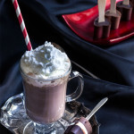 Rich and creamy Viennese hot chocolate with homemade melting hearts hot chocolate spoons - start your Valentine's day with this decadent treat! | www.viktoriastable.com