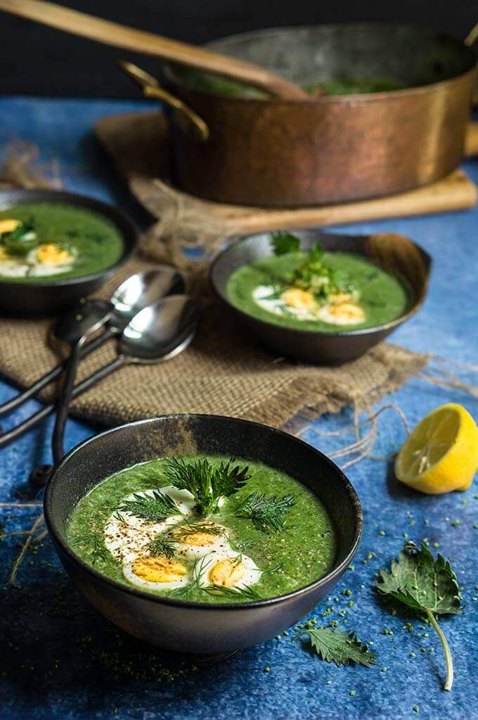 Nettle and green garlic soup - this creamy soup tastes like the spring, with flavors of mild garlic, aromatic dill, and fresh lemon, and is packed with cleansing nutrients and minerals. | www.viktoriastable.com