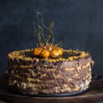 No-bake vanilla chocolate cake - delicious, elegant and super easy to make, with layers of tea biscuits, chocolate pastry cream, and candied hazelnuts for extra flavor and decoration. | www.viktoriastable.com
