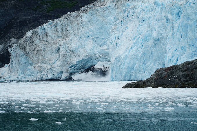 Into the wild Alaska - Aialik glacier, Kenai Fjords National Park | www.viktoriastable.com